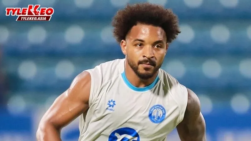 Tiền đạo Nguyễn Xuân Son trở lại sau quãng thời gian dài chiến đấu với chấn thương